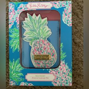 New with tags: Lilly Pulitzer Tech Pocket (to hold cards on back of phone)